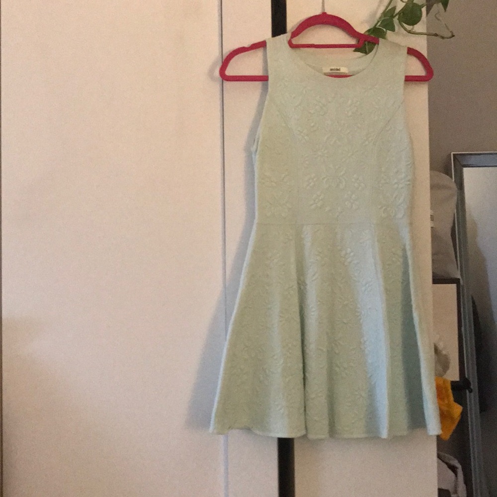 👗 Tiffany blue structured dress